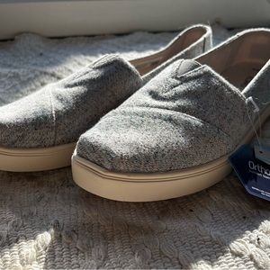TOMS grey and multi glimmer slip ins